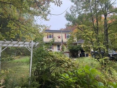 /international/us/1926-stebbins-road-cambridge-vt-110110362620/