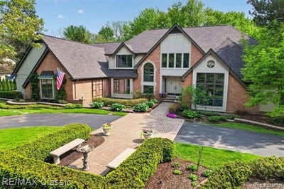 /international/us/115-w-hickory-grove-road-bloomfield-hills-mi-110108204307/