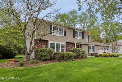 /international/us/34-buttonwood-drive-marlboro-nj-110107691307/