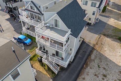 /international/us/115-long-beach-avenue-york-me-110106148266/