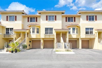 /international/us/738-ne-90th-st-miami-fl-110106766753/