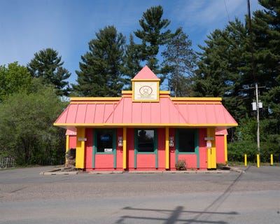 /international/us/900-n-center-avenue-merrill-wi-110108414017/