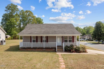 /international/us/701-bob-baxter-drive-elon-nc-110107405576/