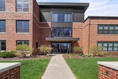 /international/us/415-stanton-avenue-ames-ia-110107485487/