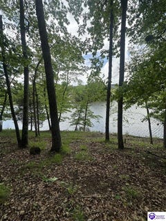 /international/us/1-lakeshore-parkway-brandenburg-ky-110107747297/