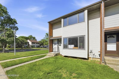 /international/us/371-bolton-road-east-windsor-nj-110108069476/
