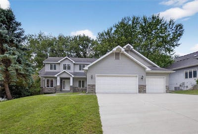 /international/us/2032-fox-valley-drive-sw-rochester-mn-110106207640/