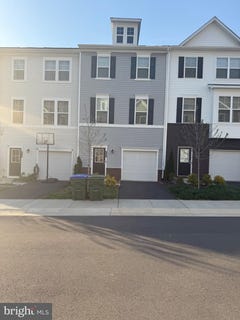/international/us/308-huff-drive-stafford-va-110108986697/