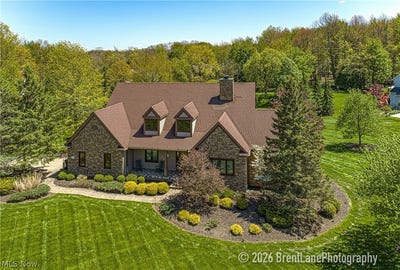 /international/us/8135-thackeray-court-broadview-heights-oh-110108147497/