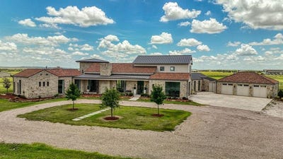 /international/us/11802-e-rocky-creek-road-crowley-tx-110100767378/