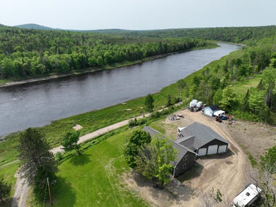 /international/us/1027-gardner-creek-road-wade-me-110100245556/