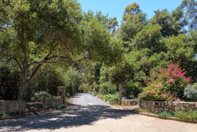 /international/us/249-lambert-road-carpinteria-ca-110102366375/