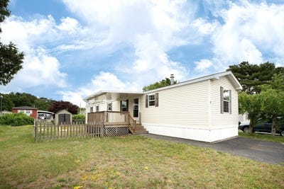 /international/us/8-alfred-street-wareham-ma-110100336607/