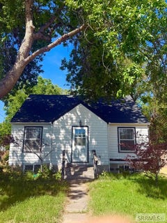 /international/us/144-n-13th-street-pocatello-id-110109242901/