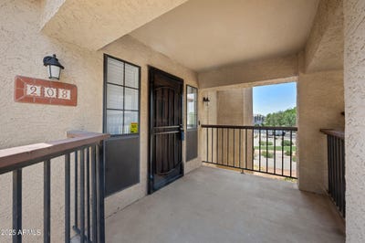 /international/us/8314-n-21st-drive-phoenix-az-110100334077/