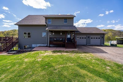 /international/us/n5063-240th-street-menomonie-wi-110108235861/