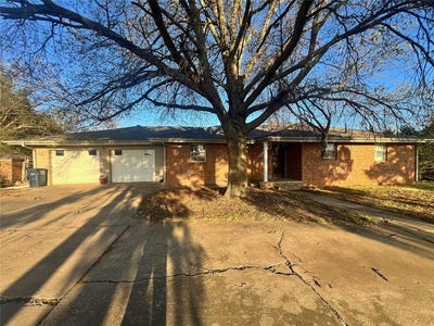 /international/us/1828-w-federal-street-shawnee-ok-110106733477/