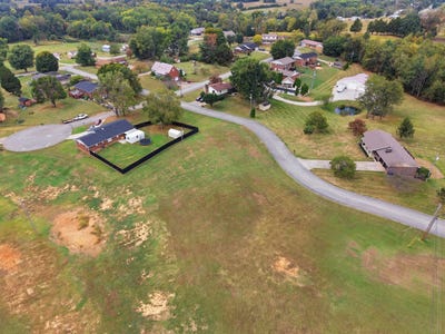 /international/us/100-keenland-drive-somerset-ky-110120409696/