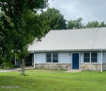 /international/us/109-wood-lane-sparta-tn-110109490638/