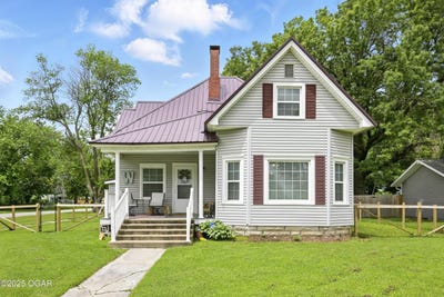 /international/us/301-n-1st-street-jasper-mo-110100252684/