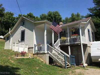 /international/us/221-washington-street-corning-oh-110100799032/