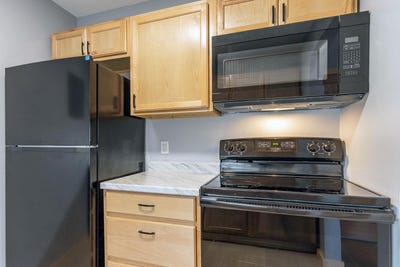 /international/us/2703-westview-court-cross-plains-wi-110108122229/