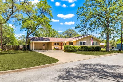 /international/us/125-glendale-st-luling-tx-110107845421/