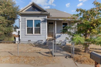 /international/us/130-e-4th-street-hanford-ca-110120462117/