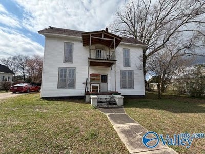 /international/us/211-s-center-street-piedmont-al-110106320296/
