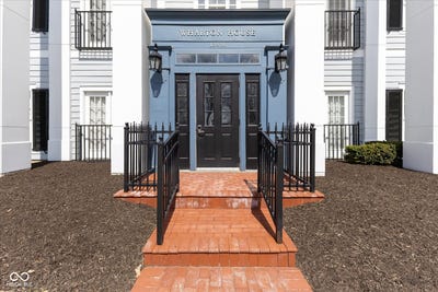 /international/us/12926-university-crescent-carmel-in-110108170421/