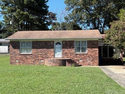 /international/us/913-w-3rd-street-rector-ar-110101893207/