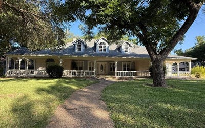 /international/us/266-quail-st-meadowlakes-tx-110110016763/