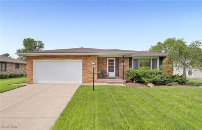 /international/us/13430-pawnee-trail-middleburg-heights-oh-110099442712/