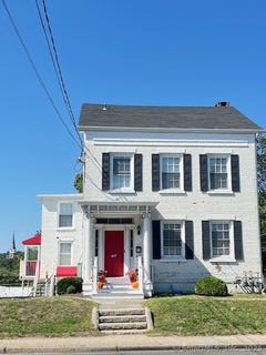 /international/us/104-east-avenue-norwalk-ct-110102402042/