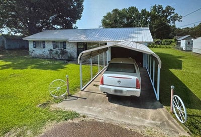 /international/us/302-braswell-drive-winona-ms-110102360655/