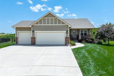 /international/us/8848-n-saddlebrook-ct-park-city-ks-110100382639/