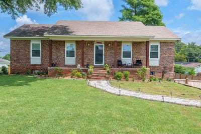 /international/us/409-w-elmhurst-ave-muscle-shoals-al-110100654402/