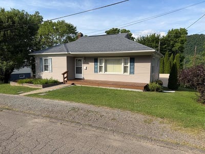 /international/us/100-sayre-st-towanda-pa-110108873883/