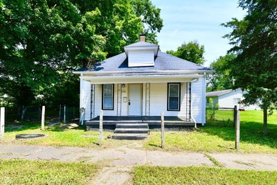 /international/us/2130-plum-street-terre-haute-in-110119314659/