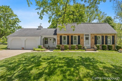 /international/us/752-ridgewood-drive-ionia-mi-110108469307/