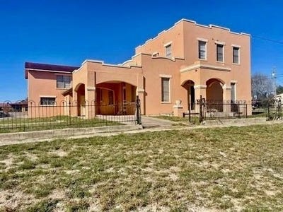 /international/us/411-e-north-street-hebbronville-tx-110104174780/
