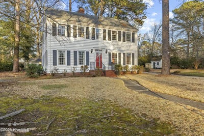 /international/us/1607-e-canal-street-tarboro-nc-110097532778/