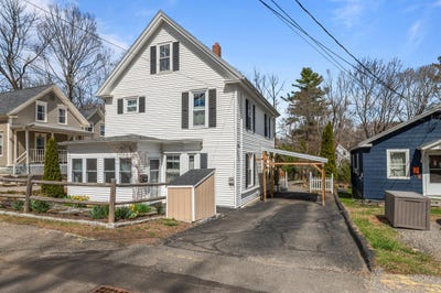 /international/us/56-lincoln-avenue-gardiner-me-110108060381/