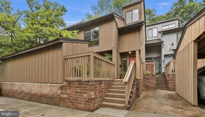 /international/us/11926-escalante-court-reston-va-110108345805/