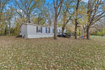 /international/us/15818-201st-avenue-nw-elk-river-mn-110120606522/
