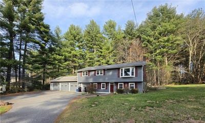 /international/us/1304-pound-hill-road-north-smithfield-ri-110107463757/