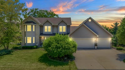 /international/us/2427-5-mile-rd-racine-wi-110100878100/