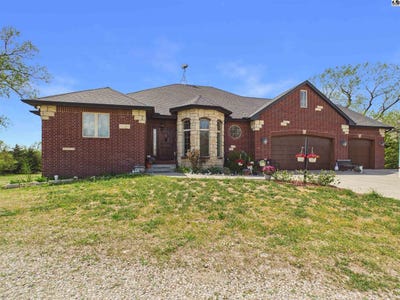 /international/us/22015-w-101st-st-n-mount-hope-ks-110108904179/