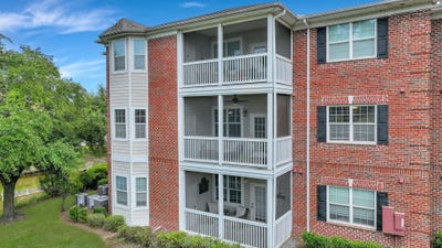 /international/us/1443-cambridge-lakes-drive-mount-pleasant-sc-110094428370/