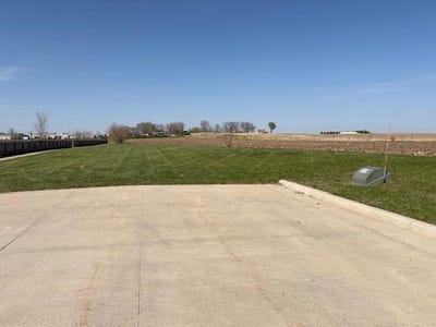 /international/us/-sale-barn-road-storm-lake-ia-110107539327/